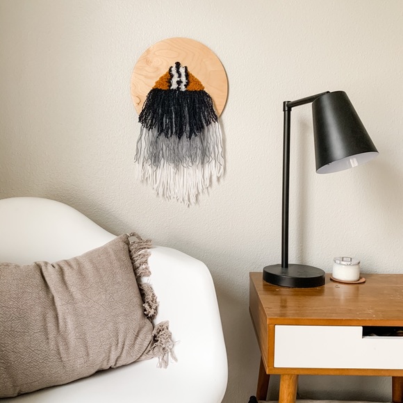 Tapestry attached to wood round - Picture 1 of 4